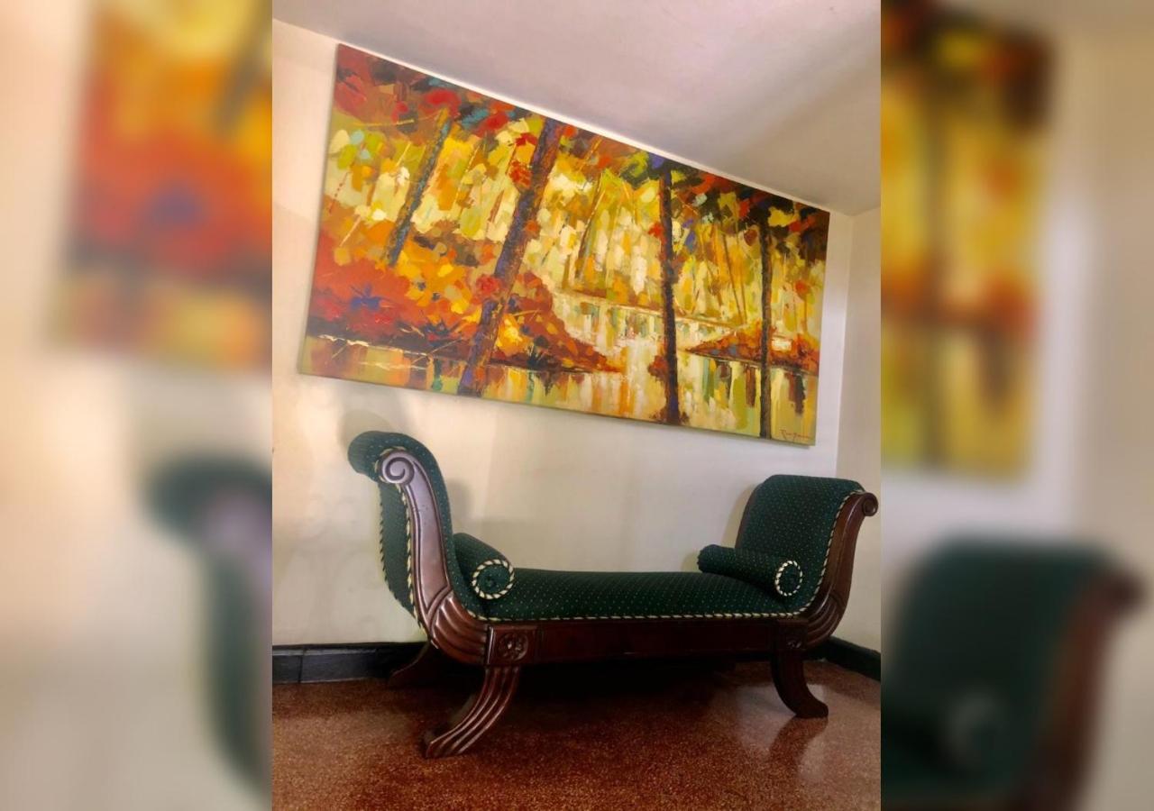 Отель Casa Escobar Буга Экстерьер фото