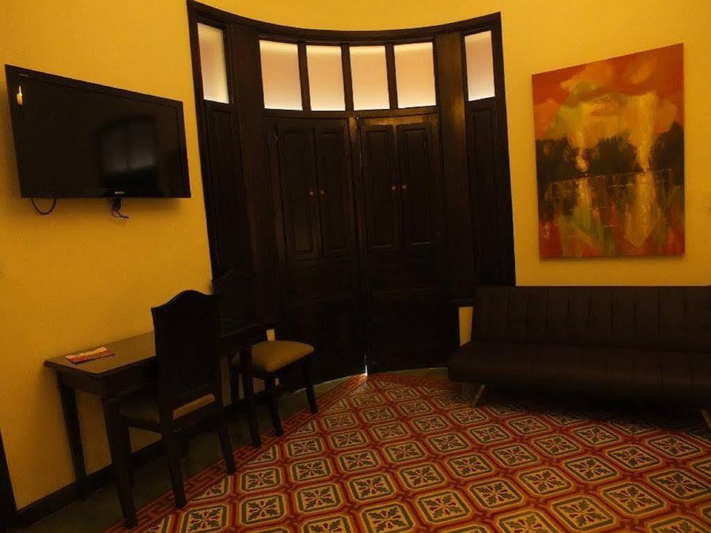 Отель Casa Escobar Буга Экстерьер фото